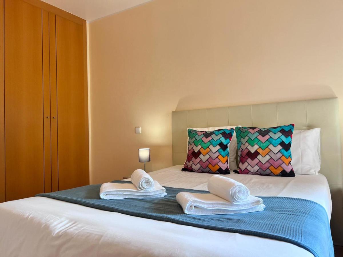 Apartamento Armacao De Pera Ocean Terrace With Pool By Homing Exterior foto