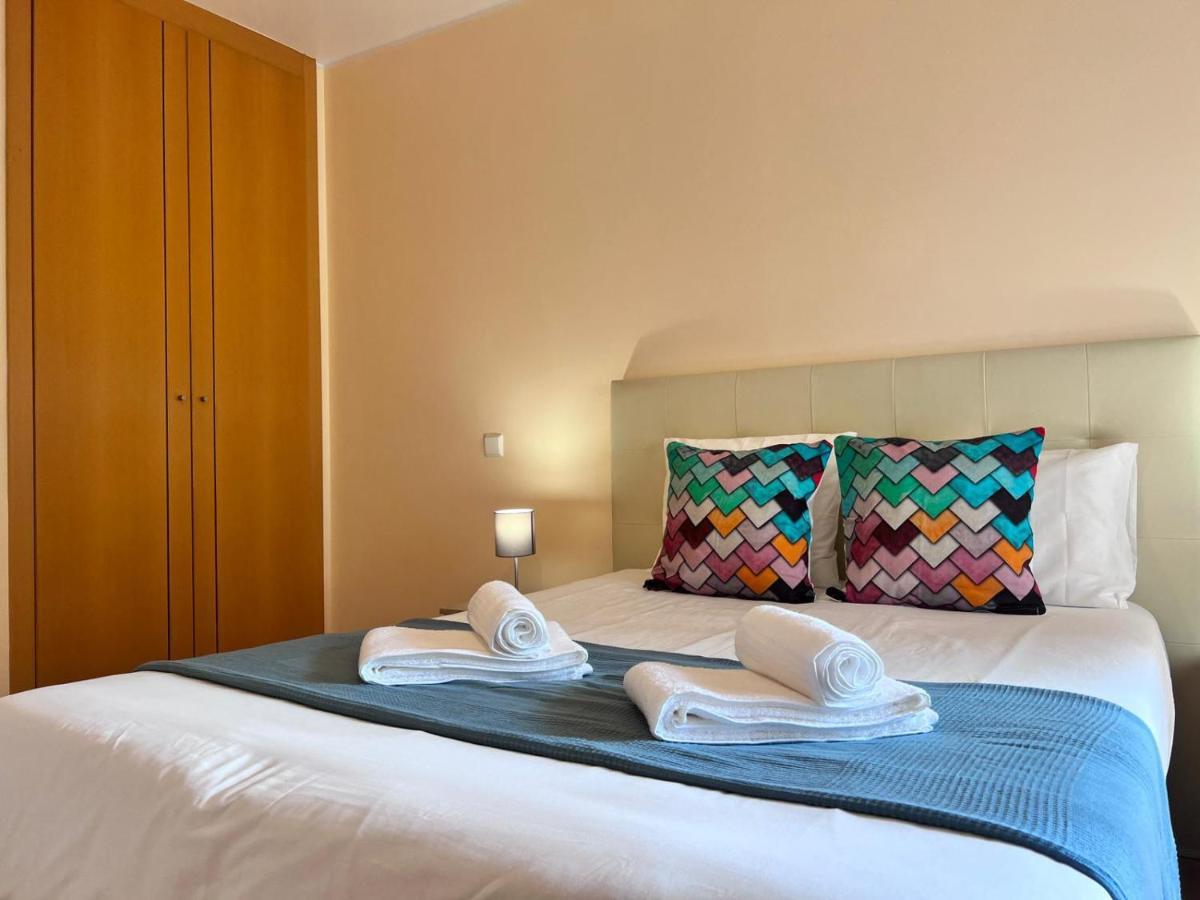 Apartamento Armacao De Pera Ocean Terrace With Pool By Homing Exterior foto