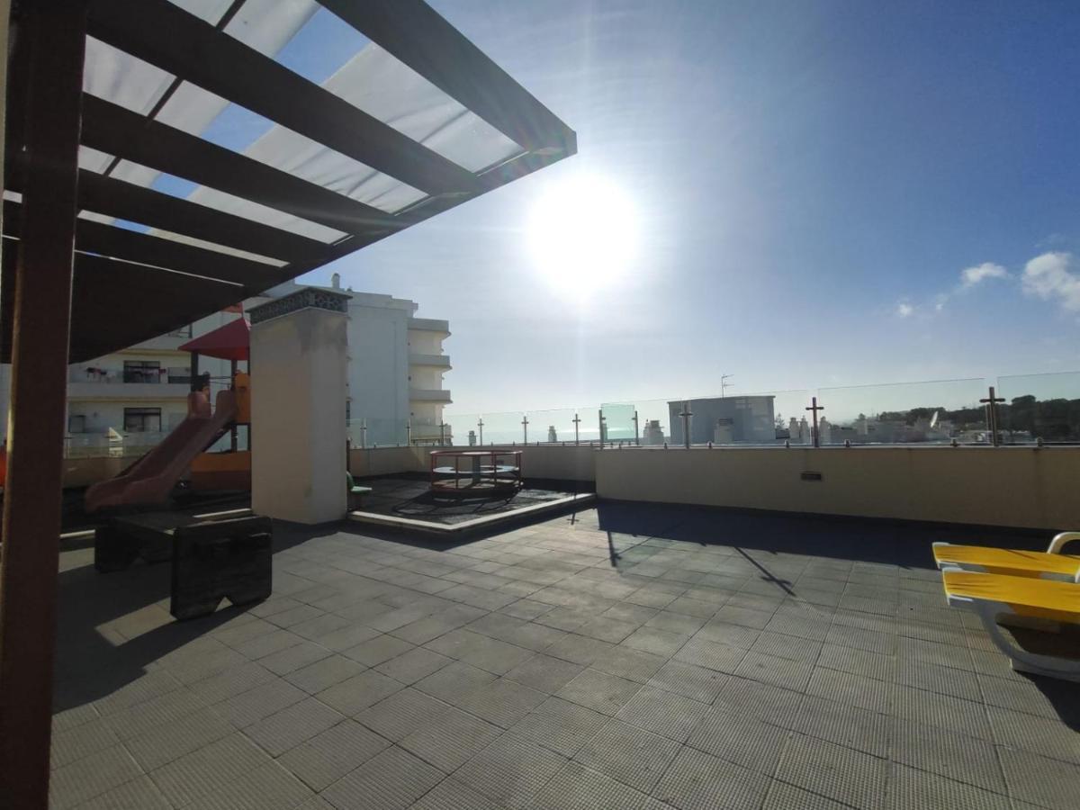 Apartamento Armacao De Pera Ocean Terrace With Pool By Homing Exterior foto