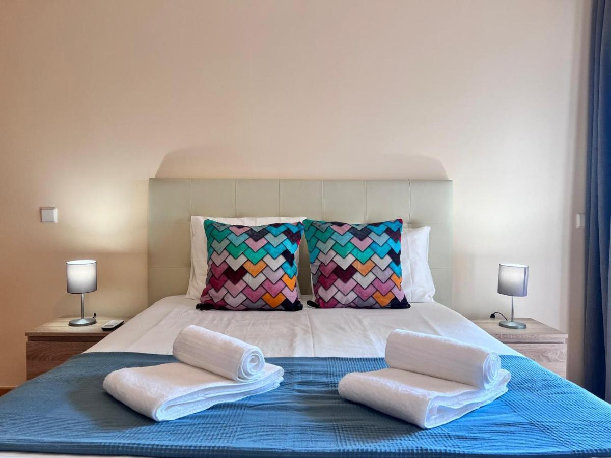 Apartamento Armacao De Pera Ocean Terrace With Pool By Homing Exterior foto